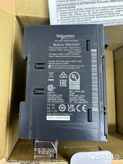 Schneider Electric TM221C24T