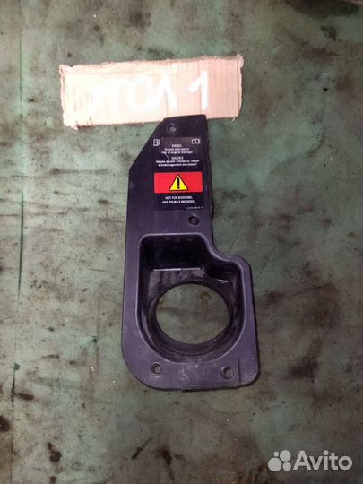 Накладка горловины бака Mercedes Sprinter W906