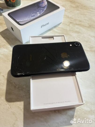 iPhone Xr, 64 ГБ