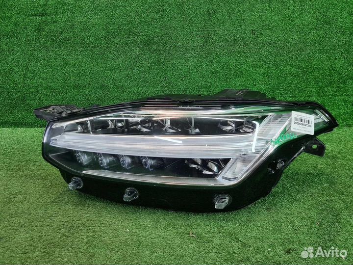 Фара левая Volvo XC90