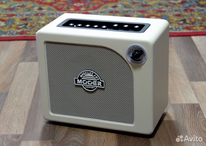 Комбоусилитель для электрогитары mooer DH02 Hornet