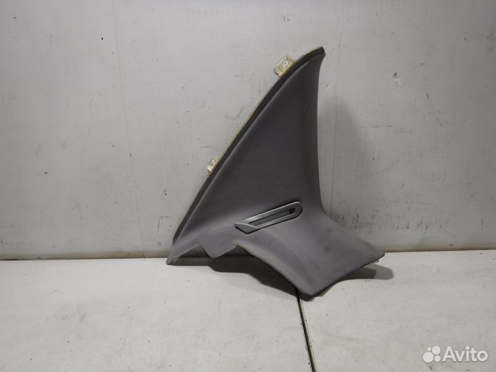 Обшивка стойки задней Volkswagen Phaeton