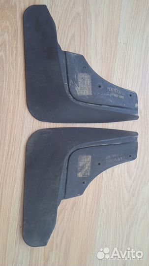 Передние брызговики Renault Duster