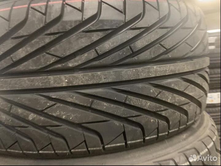 Triangle TR968 245/45 R18 96V