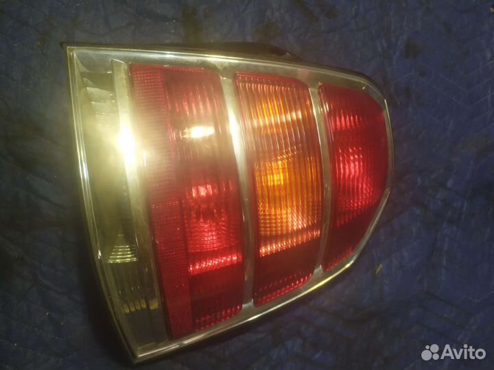 Фонарь задний правый Opel Zafira B
