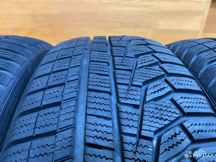 Hankook Winter I'Cept Evo2 W320A SUV 235/60 R18 107H