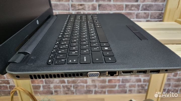 HP 255G4 AMD E1/8GB/R2/SSD128GB