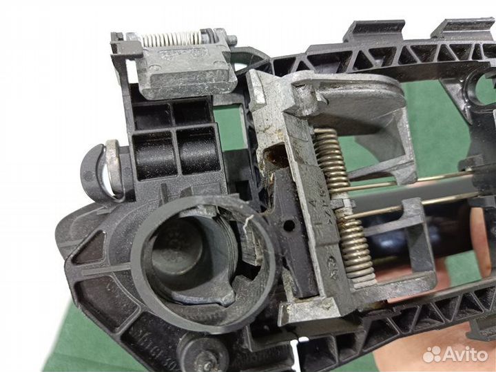 Ручка двери наружная задняя левая Vw Passat B7