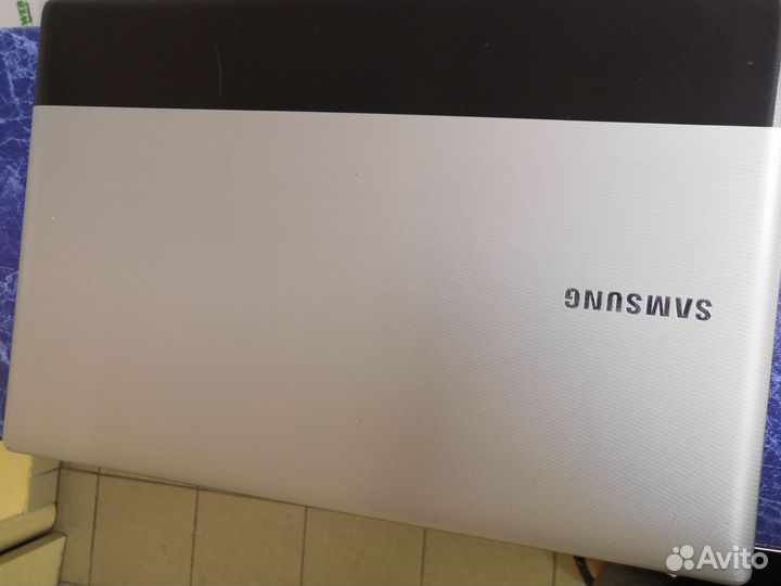 Samsung 15.6/intel i3/4яд/5gb/320gb/nvidia 315-1gb