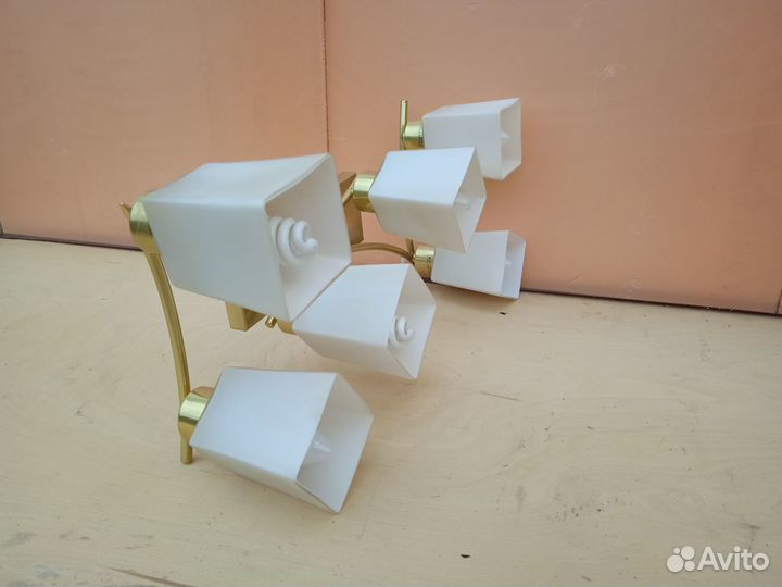 Светильник потолочный подвесной