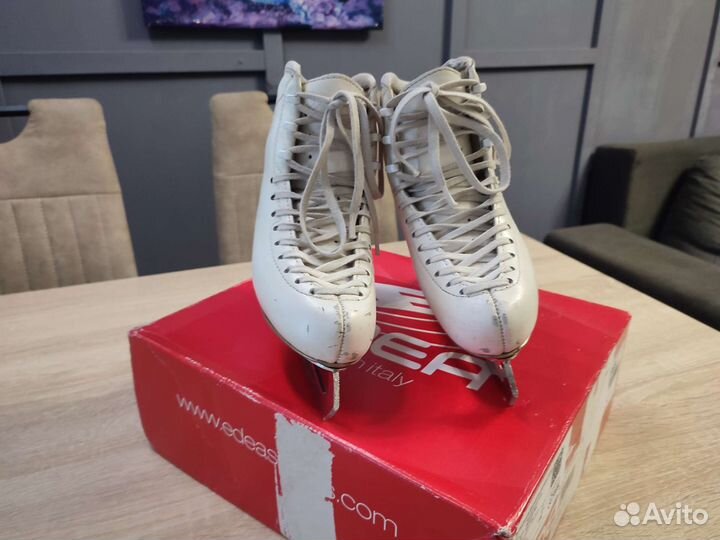 Коньки фигурные edea horus 225+ лезвие legacy 7