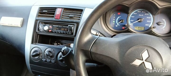 Mitsubishi Colt, 2005