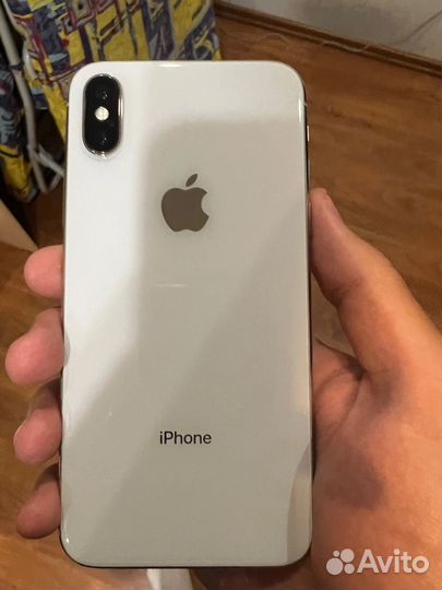Телефон iPhone 10