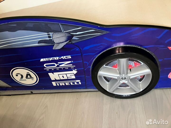 Кровать машина