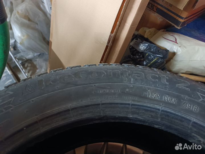 Continental IceContact 2 215/55 R17 98T