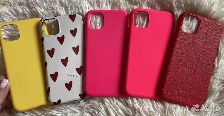Чехлы на iPhone 11 (женские)