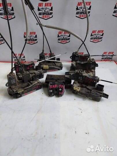 Замок двери Opel Vectra C 2005г