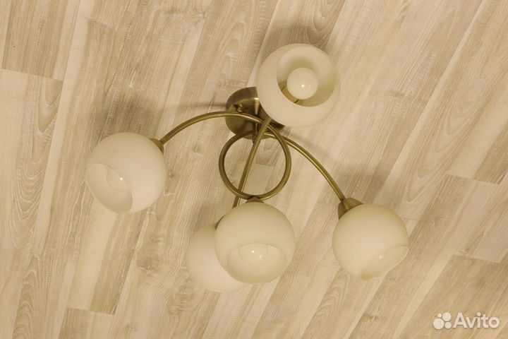 Люстра потолочная со светодиодными лампами