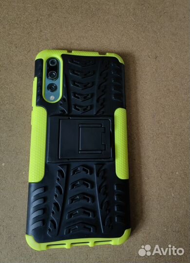 Смартфон Huawei P20 PRO