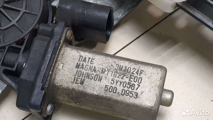 Стеклоподъемник электрический Mini Countryman (R60), 2011