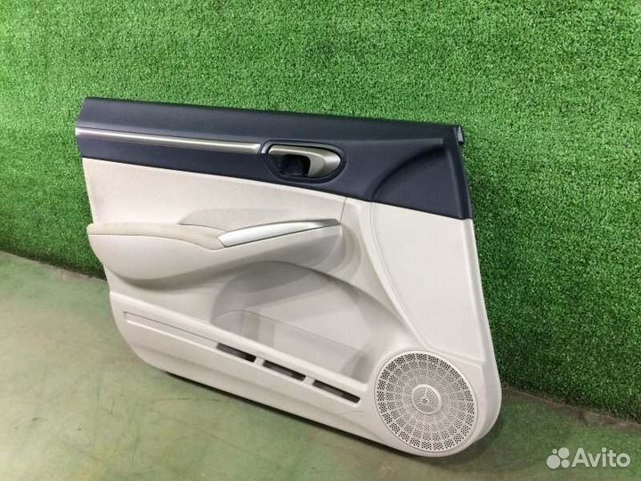 Обшивка двери передняя левая Honda Civic FD3 LDA