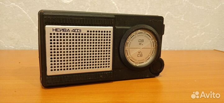 Радиоприемник СССР Нейва 403