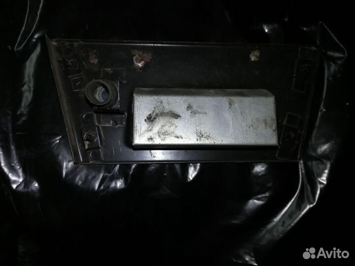 Подфарник на заз 968А