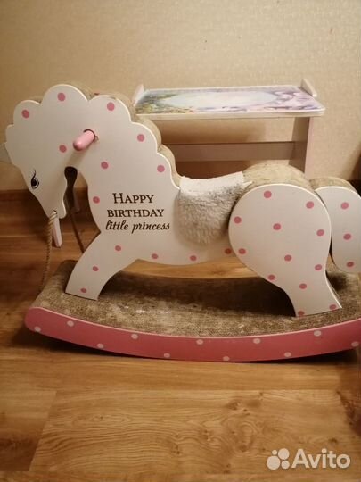 Детская качалка лошадь