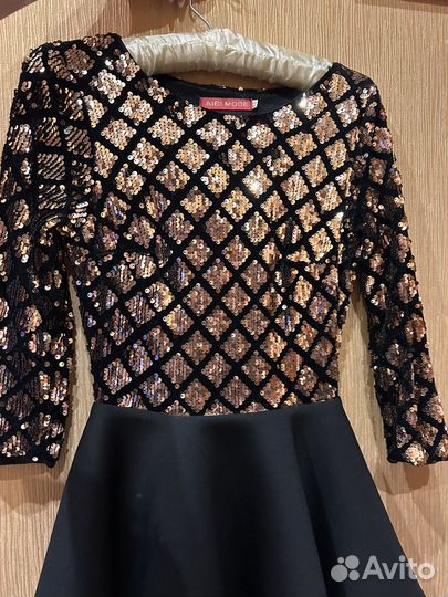 Платье женское