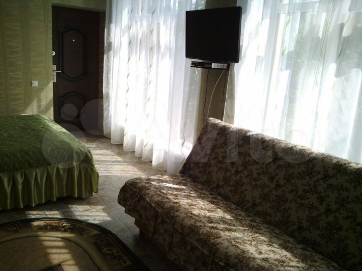Комната 25 м², 1/3 эт.