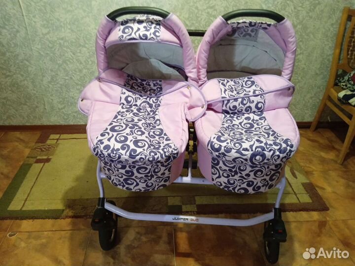 Коляска для двойни