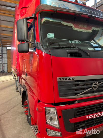 Volvo FH13 с полуприцепом, 2012