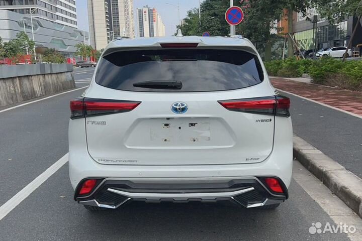 Toyota Highlander 2.5 CVT, 2021, 21 000 км