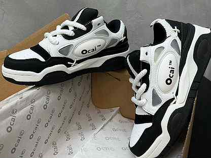 Ocai Retro Black White