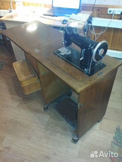 Швейная машина