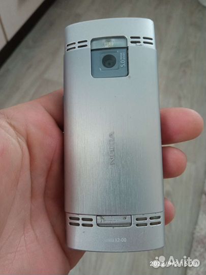 Nokia X2-00