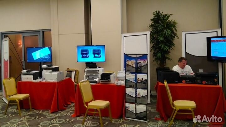 Аренда плазменной панели на стойке 55