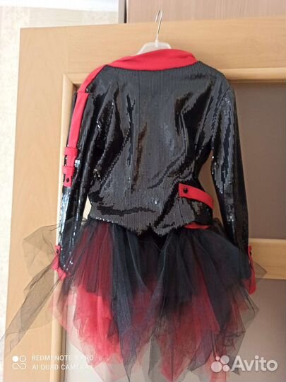 Костюм для выступления для девочки