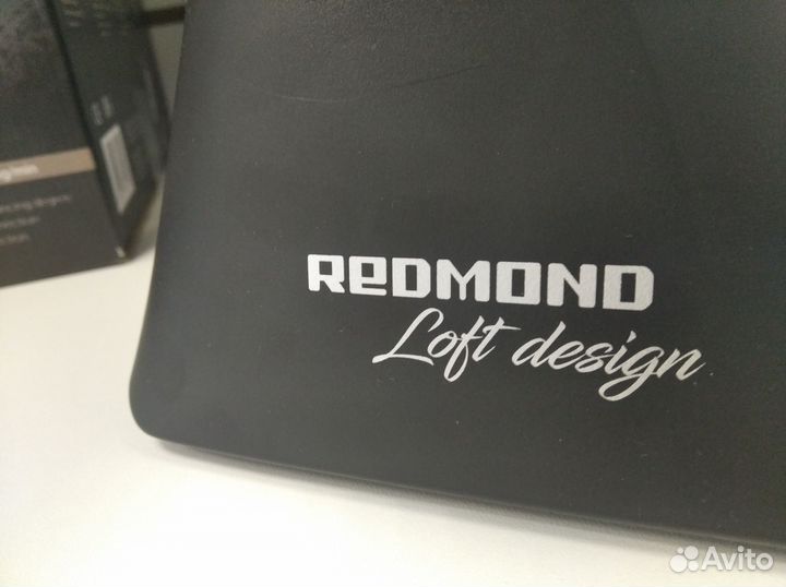 Мясорубка электрическая Redmond (новая) прм2