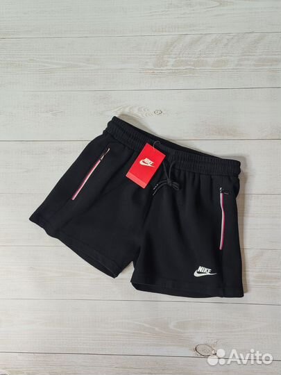 Шорты женские