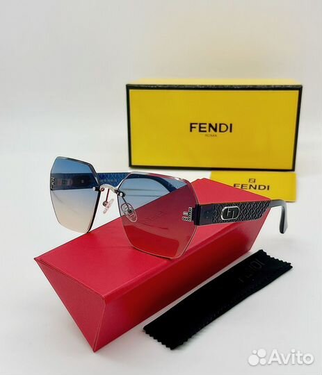 Солнцезащитные очки fendi