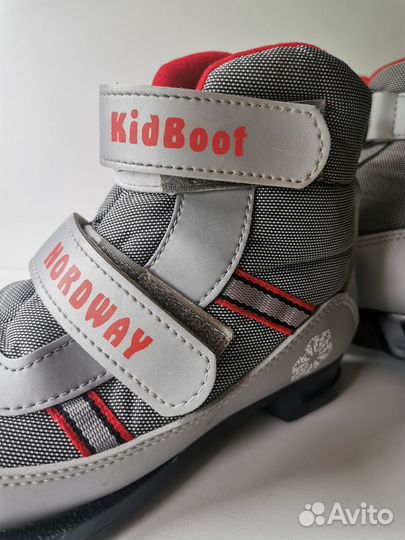 Ботинки б/у лыжные детские р. 30