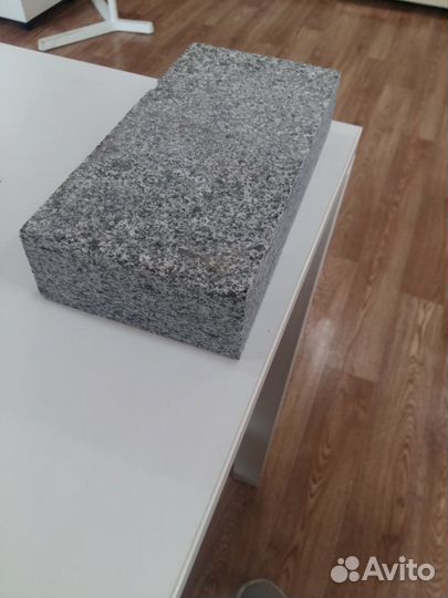 Гранитная брусчатка Лисья Горка 100х200х40