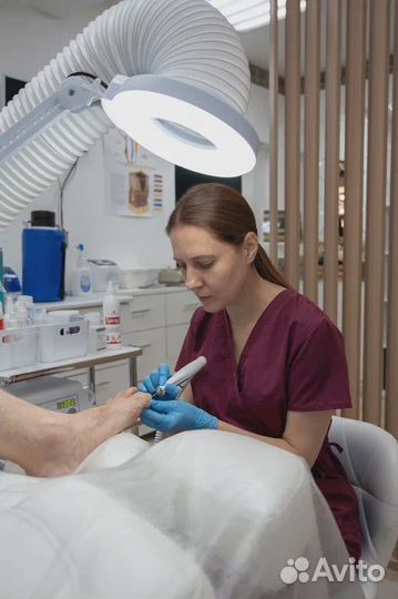 Стрежневая мозоль, Медицинский педикюр, Подолог