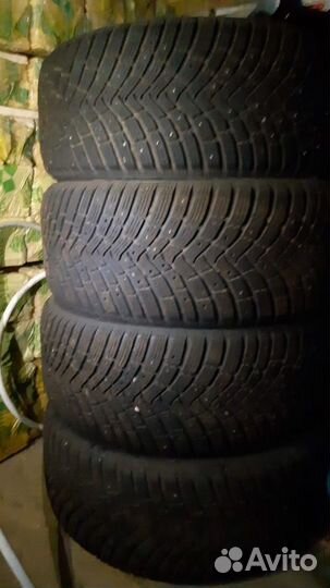 Continental ContiIceContact 225/50 R17