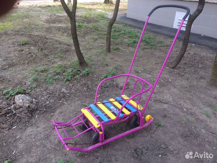 Детские санки на колесах