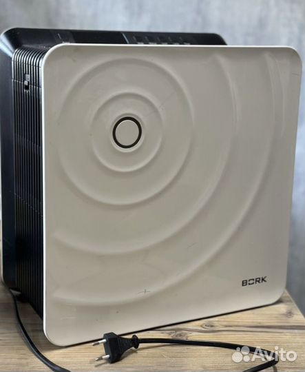 Увлажнитель Bork Q700