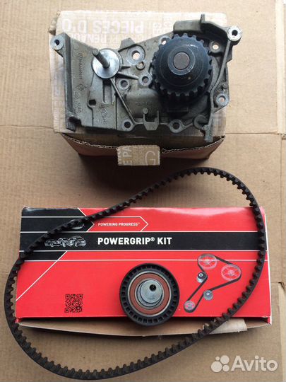 Водяной насос для рено и ларгус,весь комплект