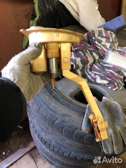 Датчик уровня топливо ауди 100 а6 с4 кватро