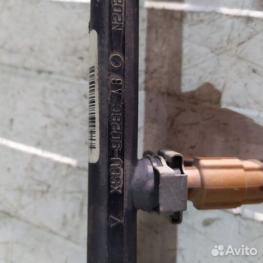 Топливная рампа Ford Focus 1 седан 1.6 2004